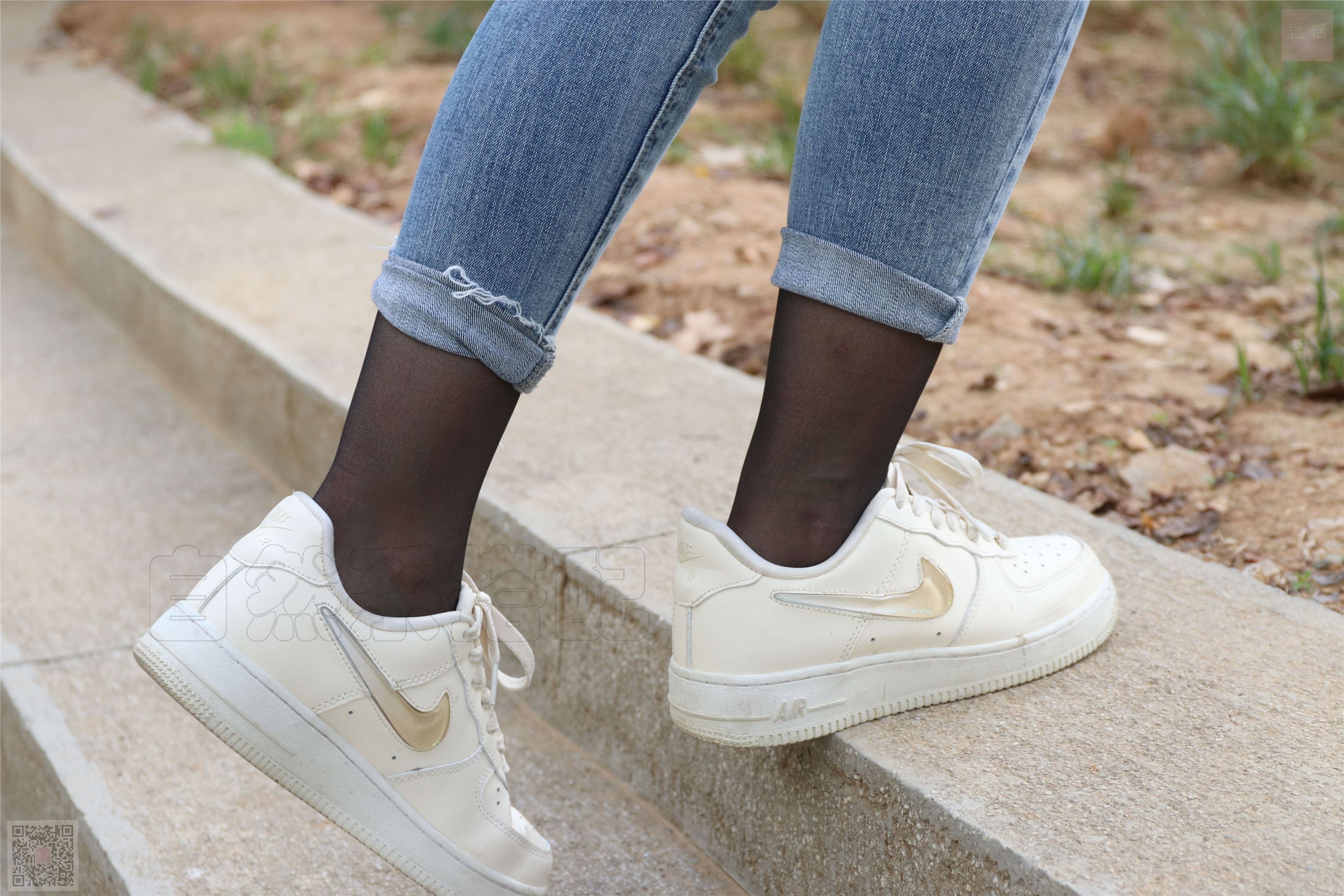 SiHua思话  SH026 露露 人群里的裤里斯